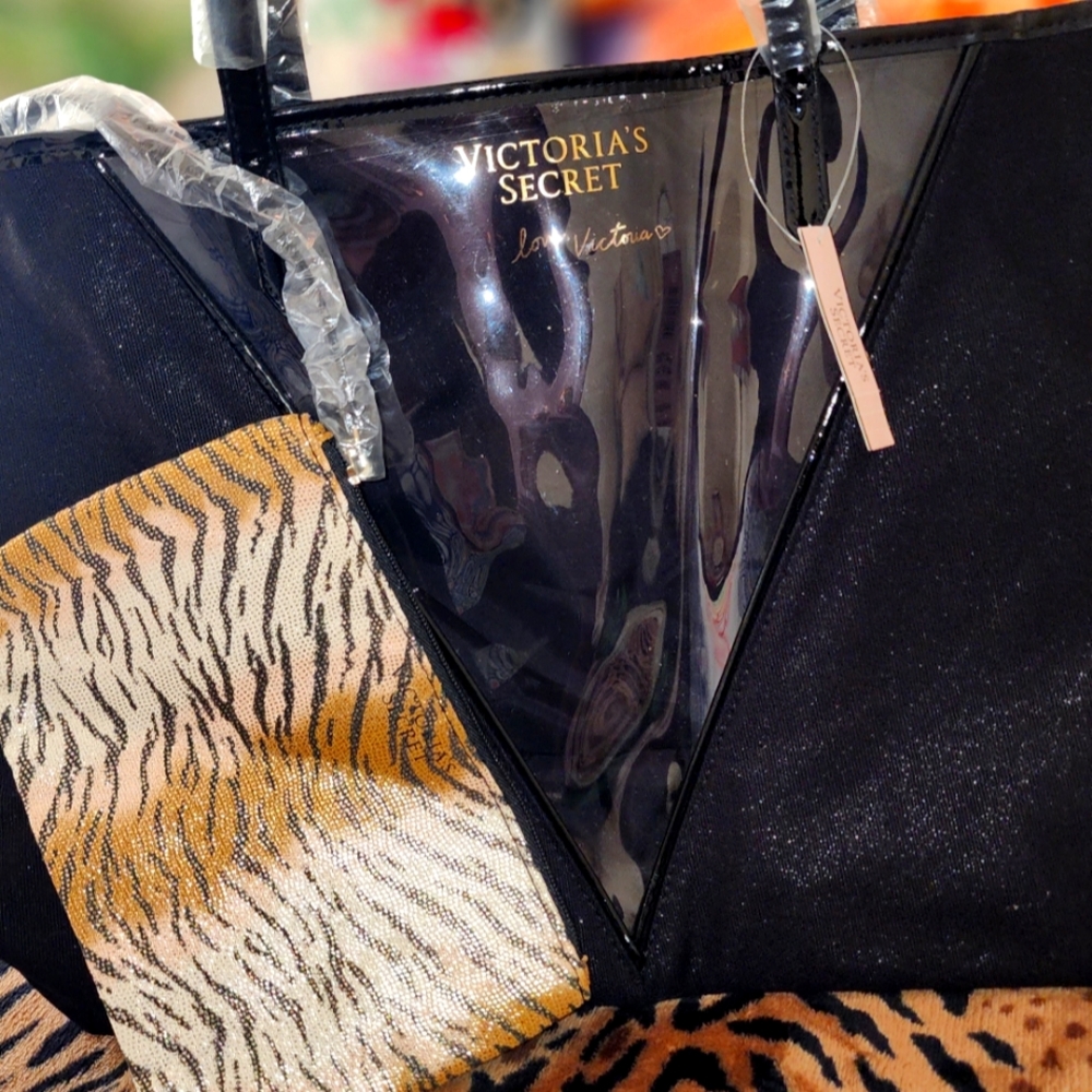 Victoria Secret NEW shoulder bag with animal print mini bag